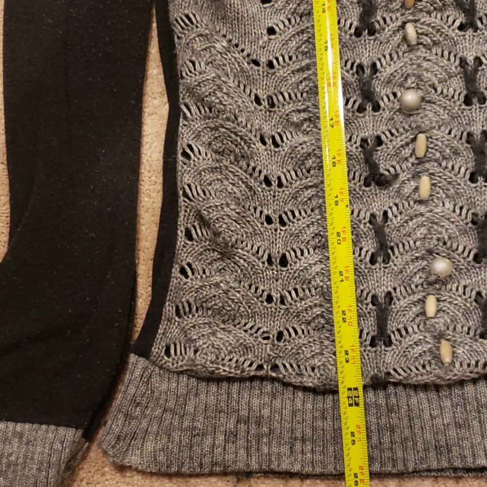 Sweater - Picture 4 of 7